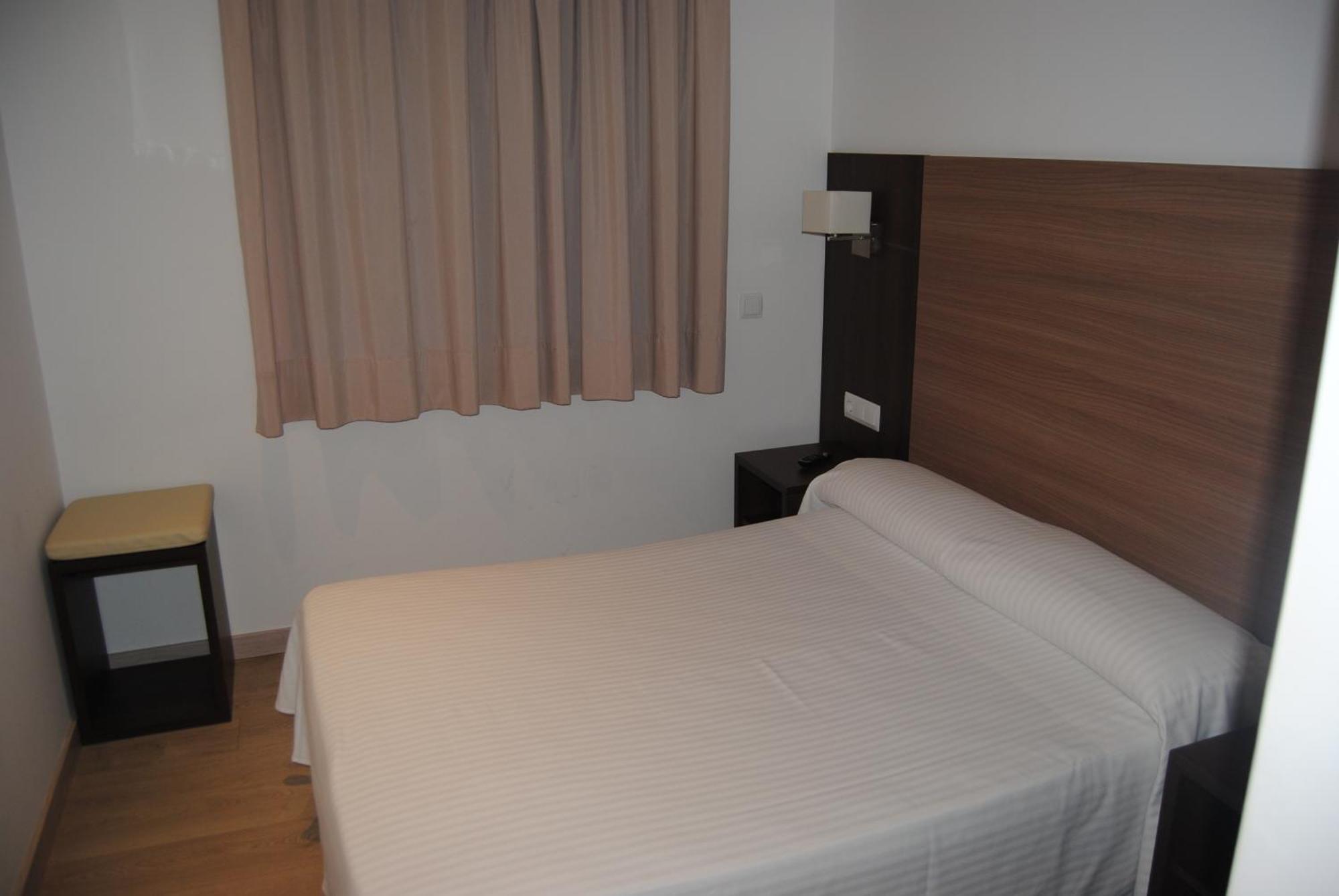 Hotel Victoria Tossa de Mar Habitación foto