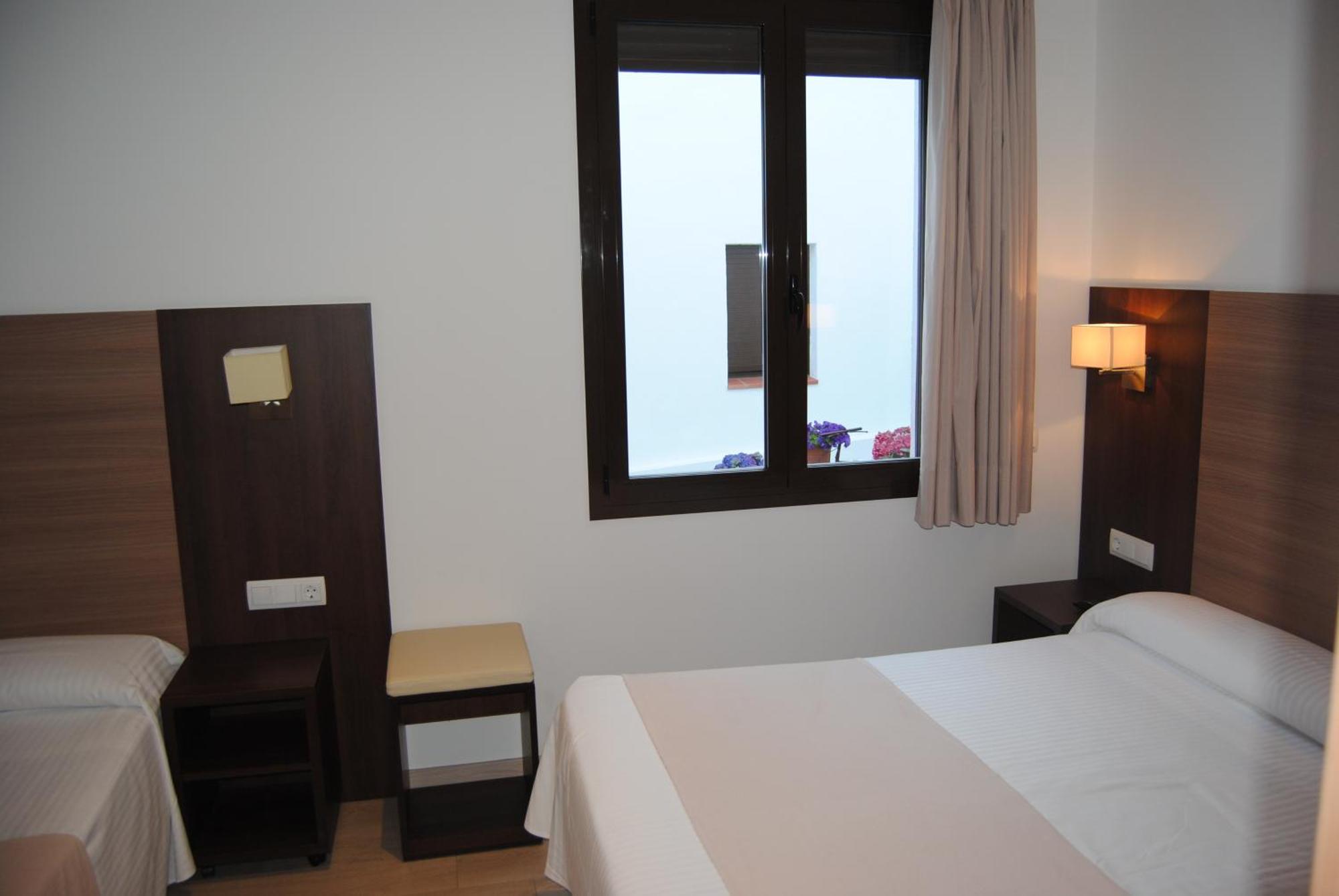 Hotel Victoria Tossa de Mar Habitación foto